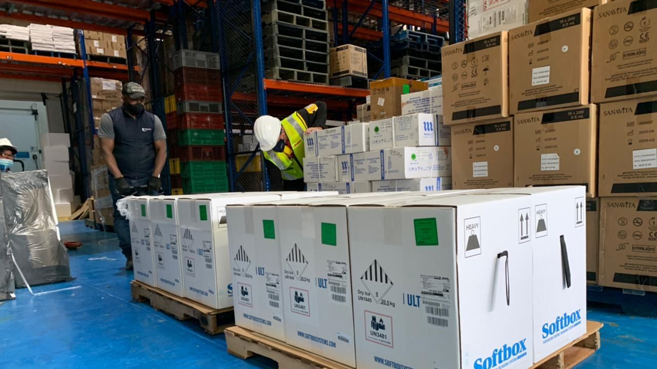 MinSalud garantizó las segundas dosis de la vacuna Pfizer a pesar de la revelación de contratos de compra de vacunas