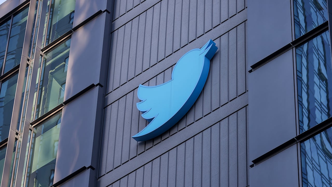 Twitter ha tenido varias modificaciones desde la compra de Elon Musk. (Photo by Tayfun Coskun/Anadolu Agency via Getty Images)