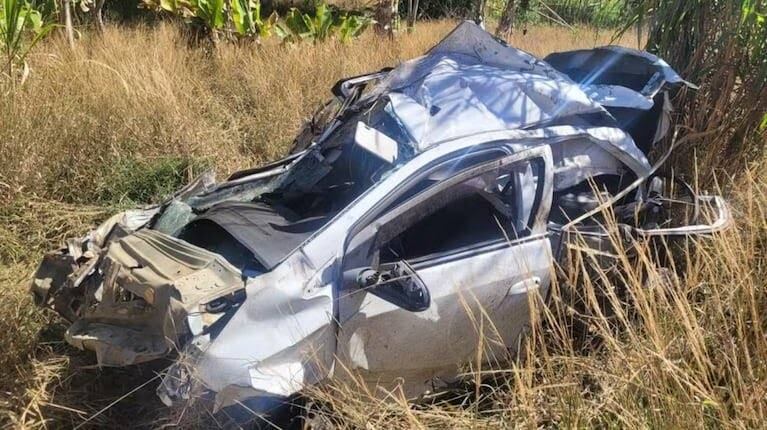 El vehículo fue hallado a 400 metros bajo la vía