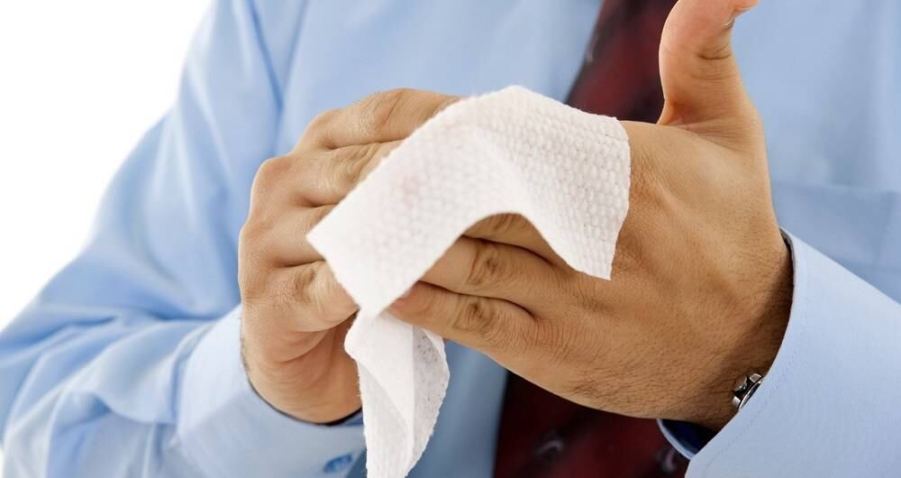 La compañía anunció que sacará del mercado varias toallas húmedas de la marca Huggies por contener Enterobacter gergovia.