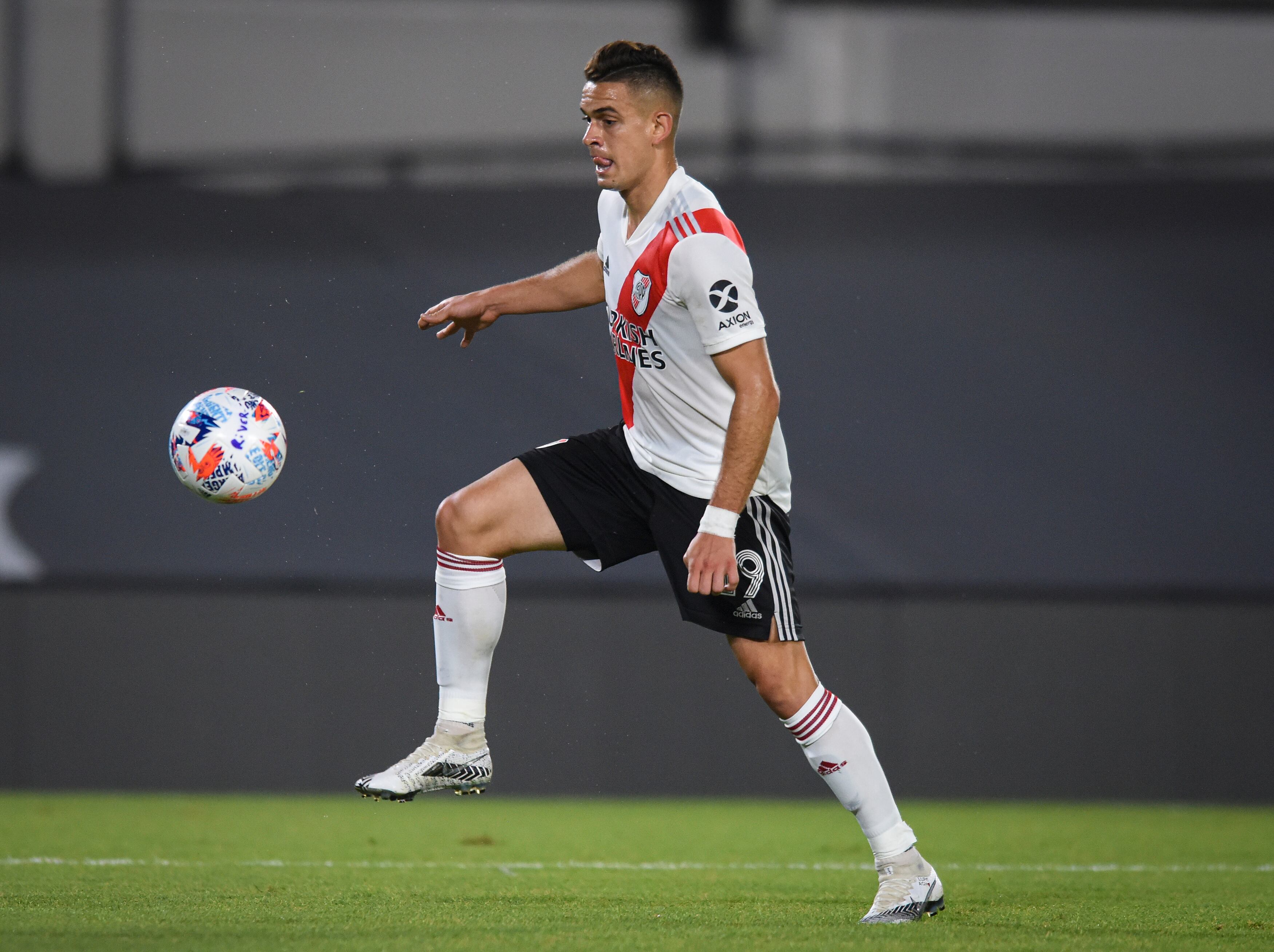 Rafael Santos Borré, nominado a 'Rey de América', estos son los números del jugador