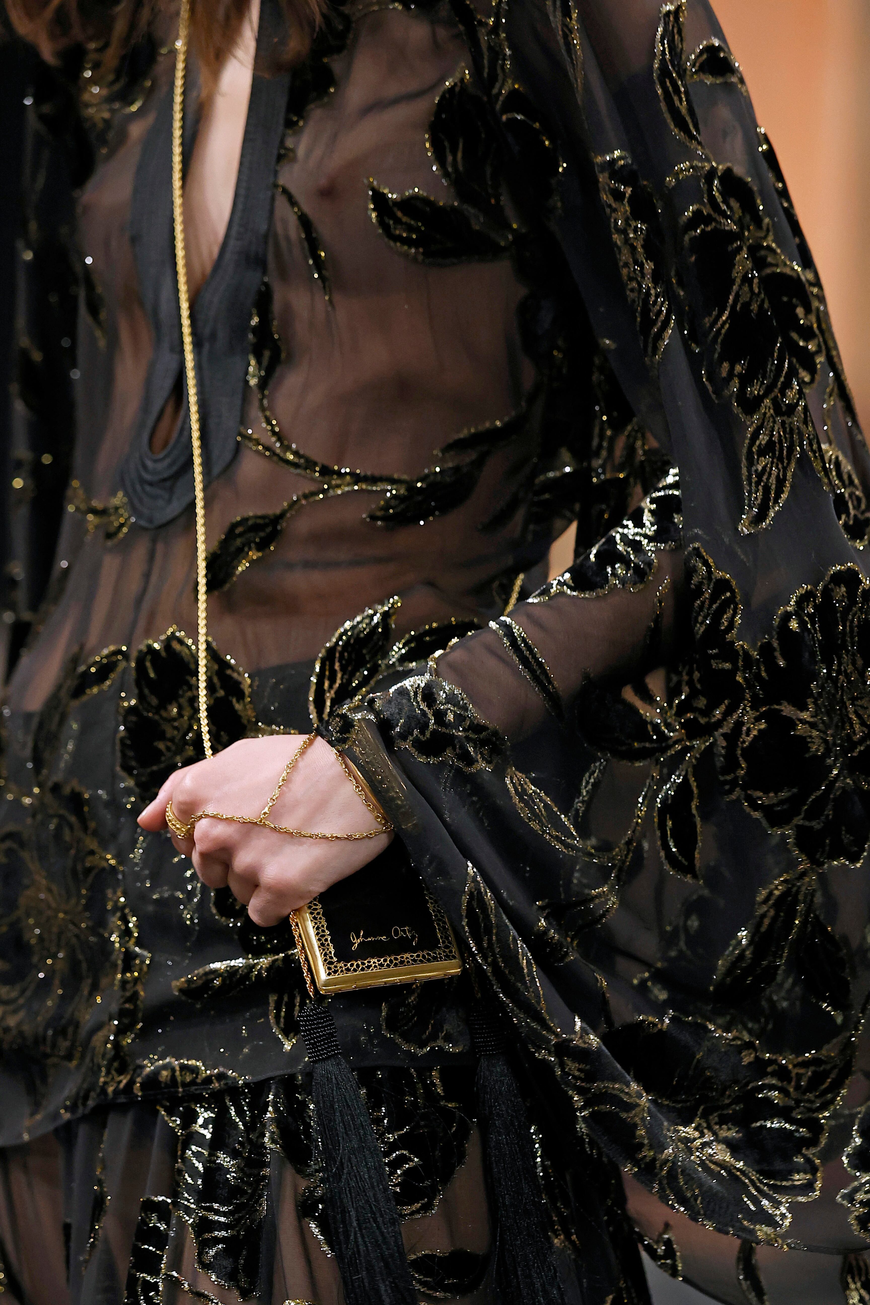 Johanna Ortiz, la diseñadora caleña, fue la encargada de inaugurar la Mercedes Benz Fashion Week Madrid 2026 con su colección 'Alma'