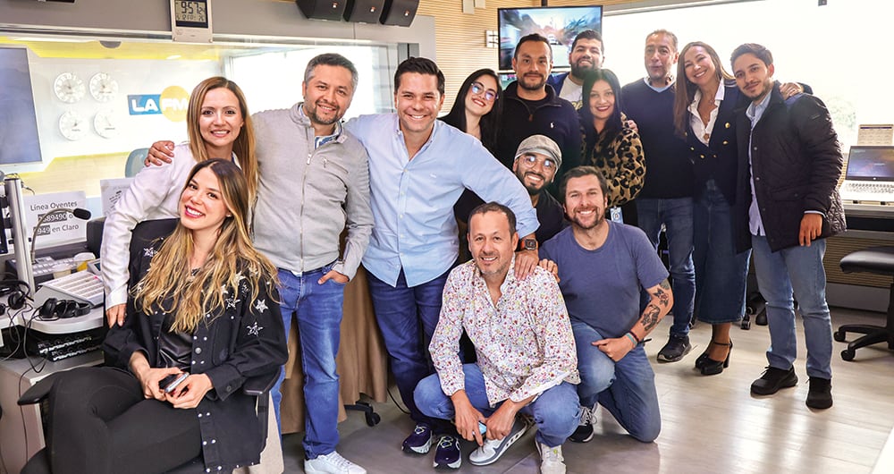 La mesa de trabajo ha sido un éxito en sintonía. “Aparte de grandes profesionales, somos grandes amigos”, sostiene Vélez.