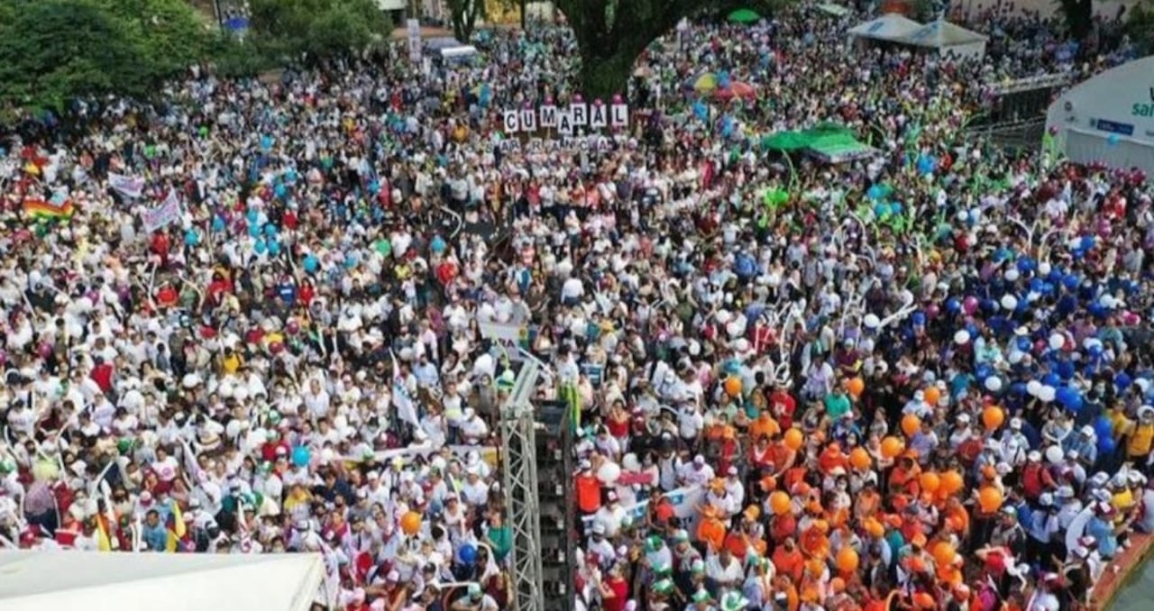 Fico llenó la Plaza Libertadores en Villavicencio.