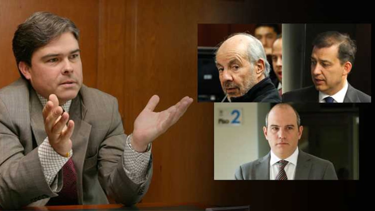 El liquidador Alejandro Revollo junto a Víctor Maldonado, Juan Carlos Ortiz y Tomás Jaramillo.