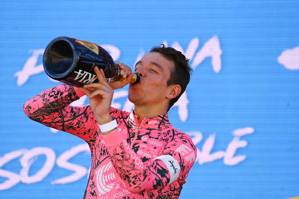 Rigoberto Urán, ciclista colombiano del Team EF Education - Easypost