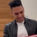 Falcao García revolucionó las redes sociales con la camiseta de Fortaleza en sus manos