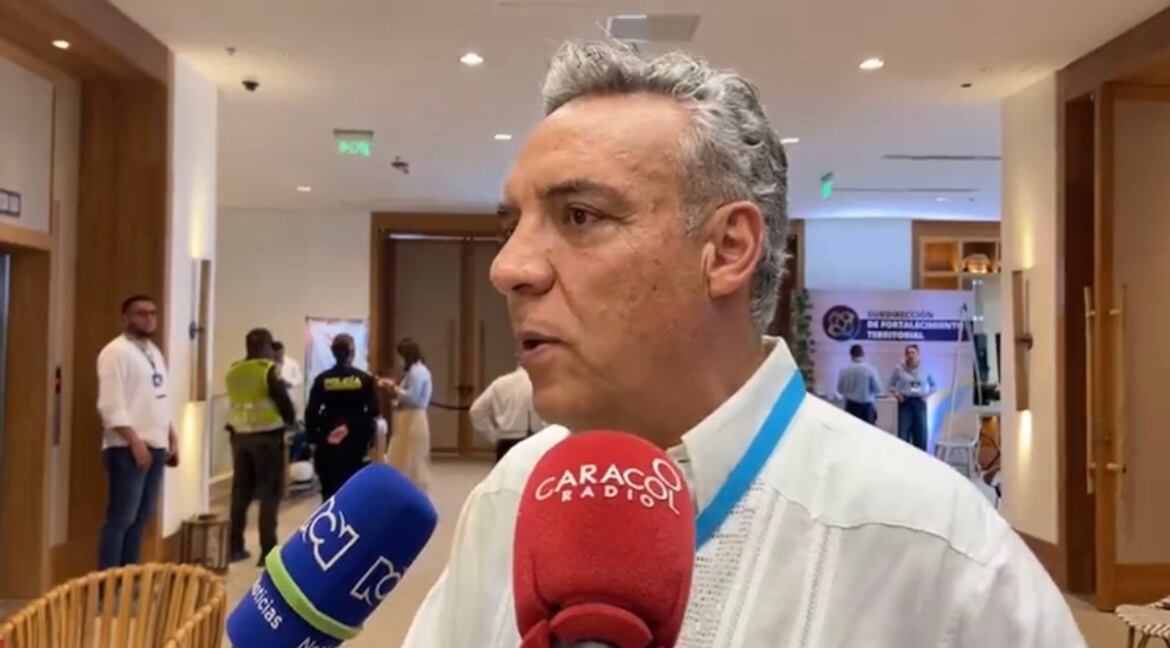 Roberto Jairo Jaramillo presidente de la Federación Nacional de Departamento