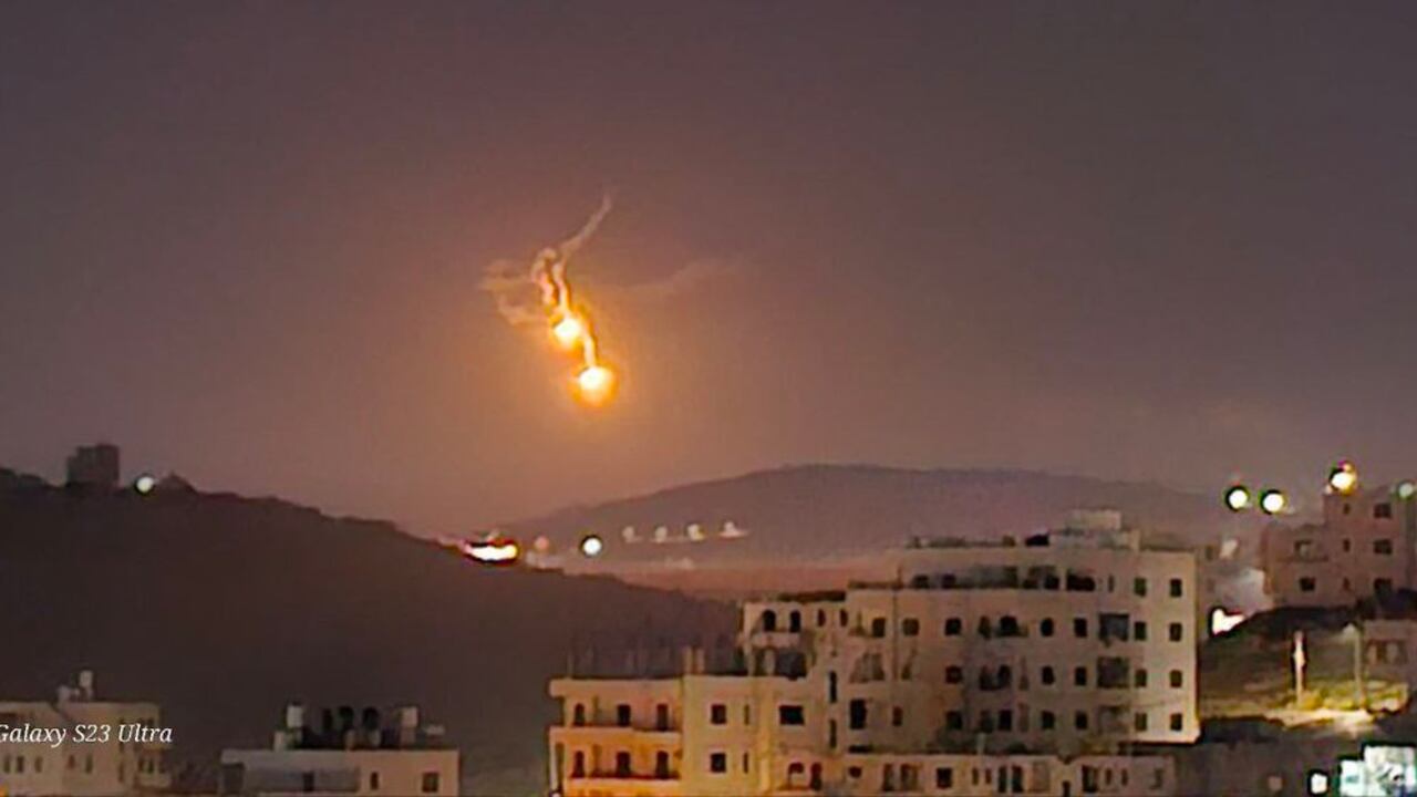 Irán ataca con drones a Israel.