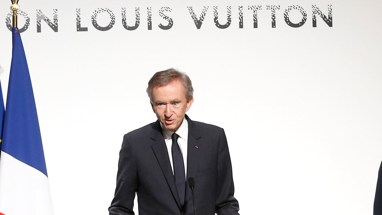 Bernard Arnault, CEO de la marca de lujo Louis Vuitton.