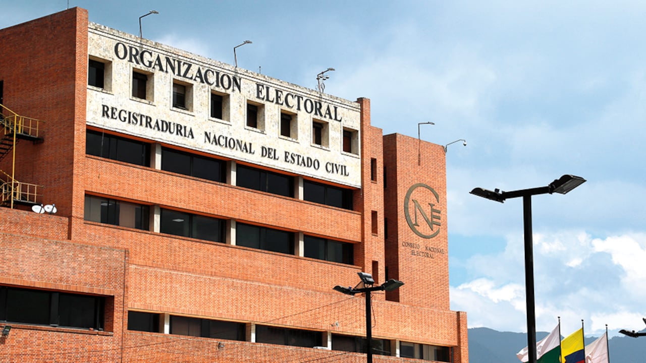 Varias inconsistencias en documentos hicieron tomar la decisión de bajar el censo electoral en Colombia.
