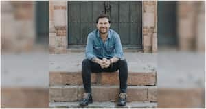 Carlos Sarria, locutor