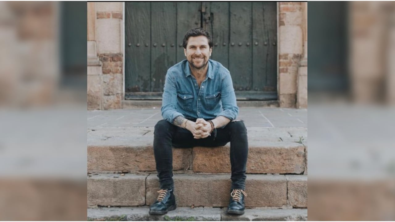 Carlos Sarria, locutor