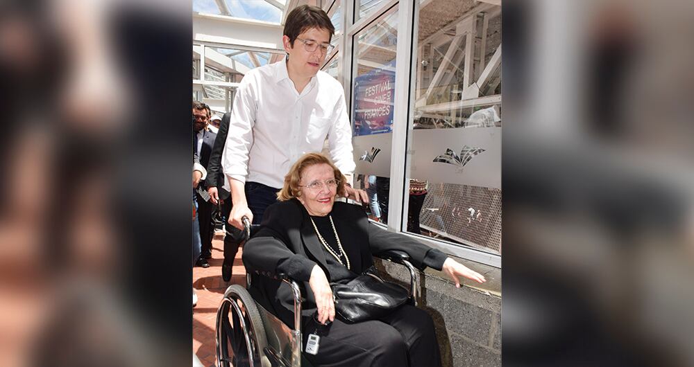 “Mi abuela pidió que le pusieran un trapito blanco a Miguel, como si supiera que su vida se estaba apagando para convertirse en refuerzo celestial para él”.