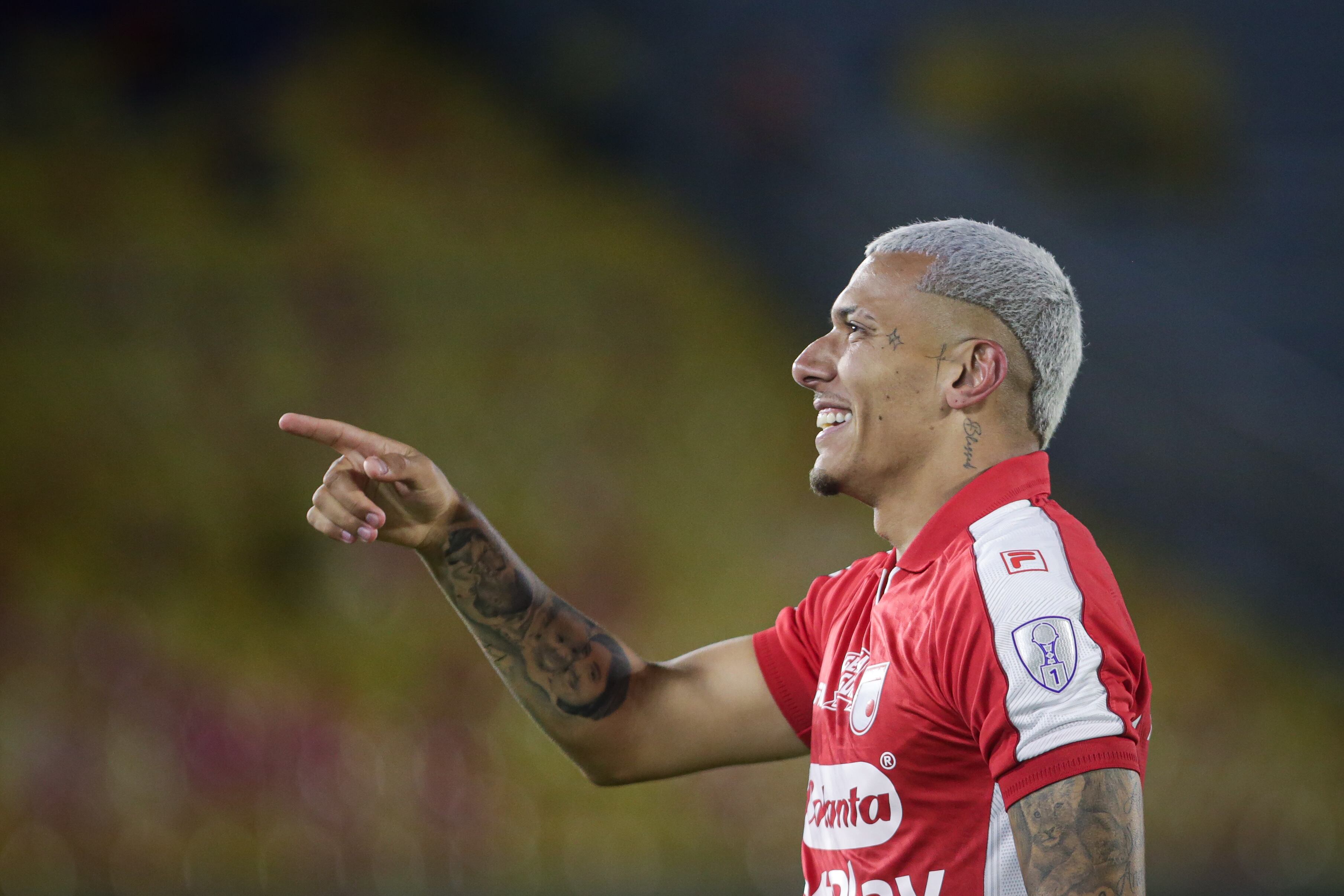 Bogotá. Julio 23 de 2026. Independiente Santa Fe enfrenta a Caracas FC, por encuentro válido de la Conmebol Sudamericana 2026, en el partido de ida de play offs, en el Estadio Nemesio Camacho El Campín. (Colprensa - Cristian Bayona).