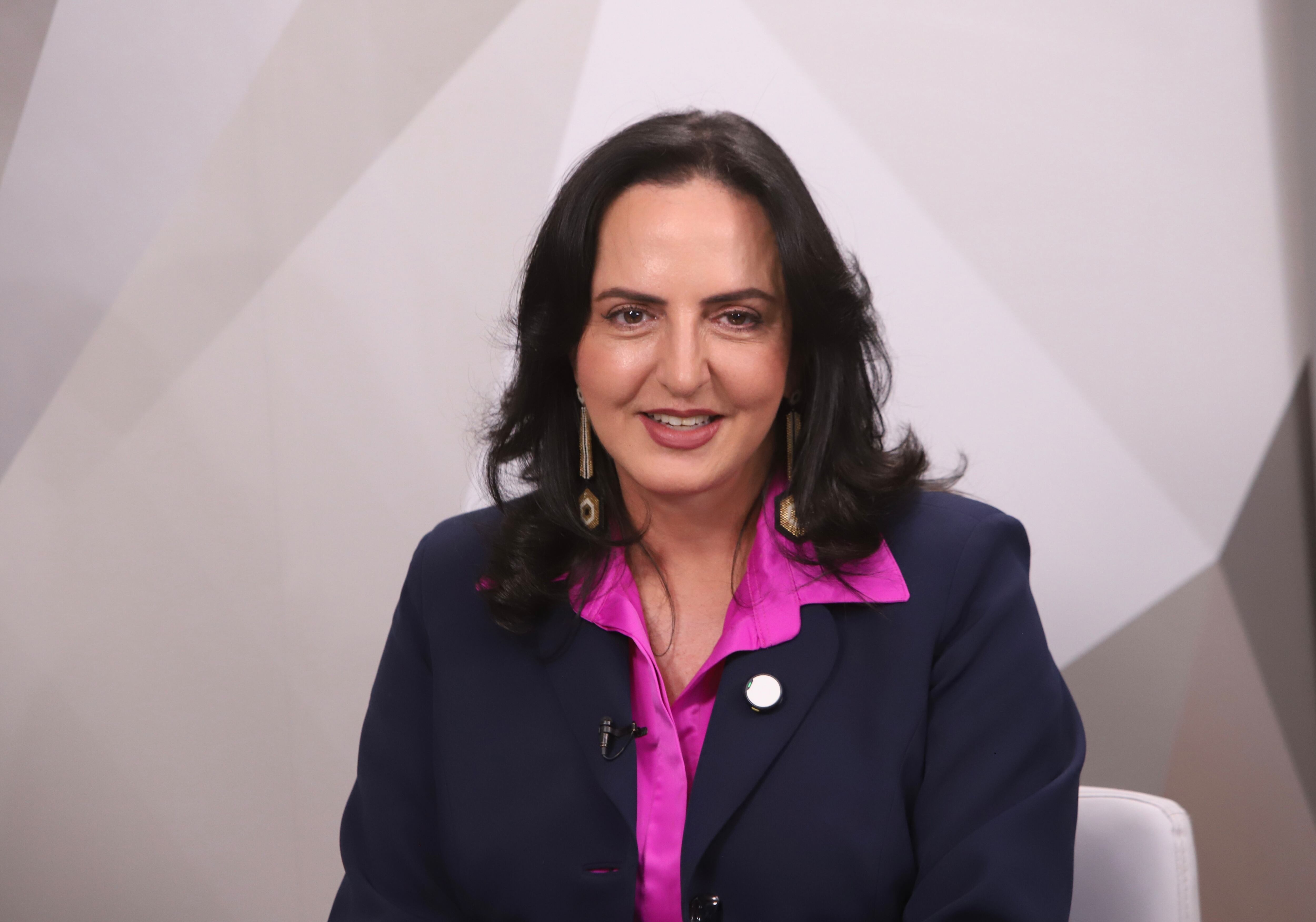 Semana El Debate, entrevista de Yesid Lancheros, director de Semana, a la precandidata presidencial María Fernanda Cabal.