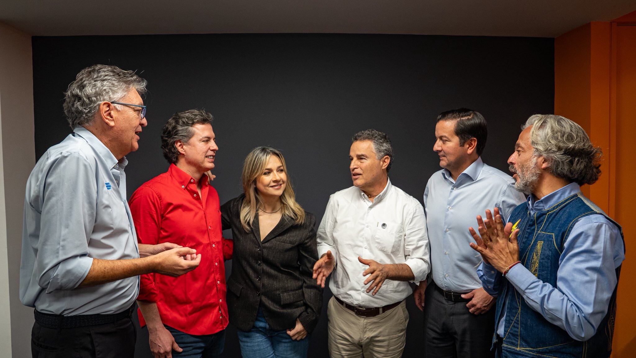 Mauricio Cárdenas, Juan Manuel Galán, Vicky Dávila, Aníbal Gaviria, David Luna y Juan Daniel Oviedo.