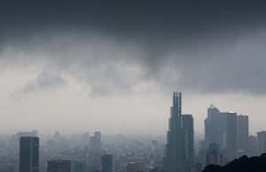 Bogotá presenta jornada nublada con lluvias intermitentes durante el día, según el pronóstico meteorológico.
