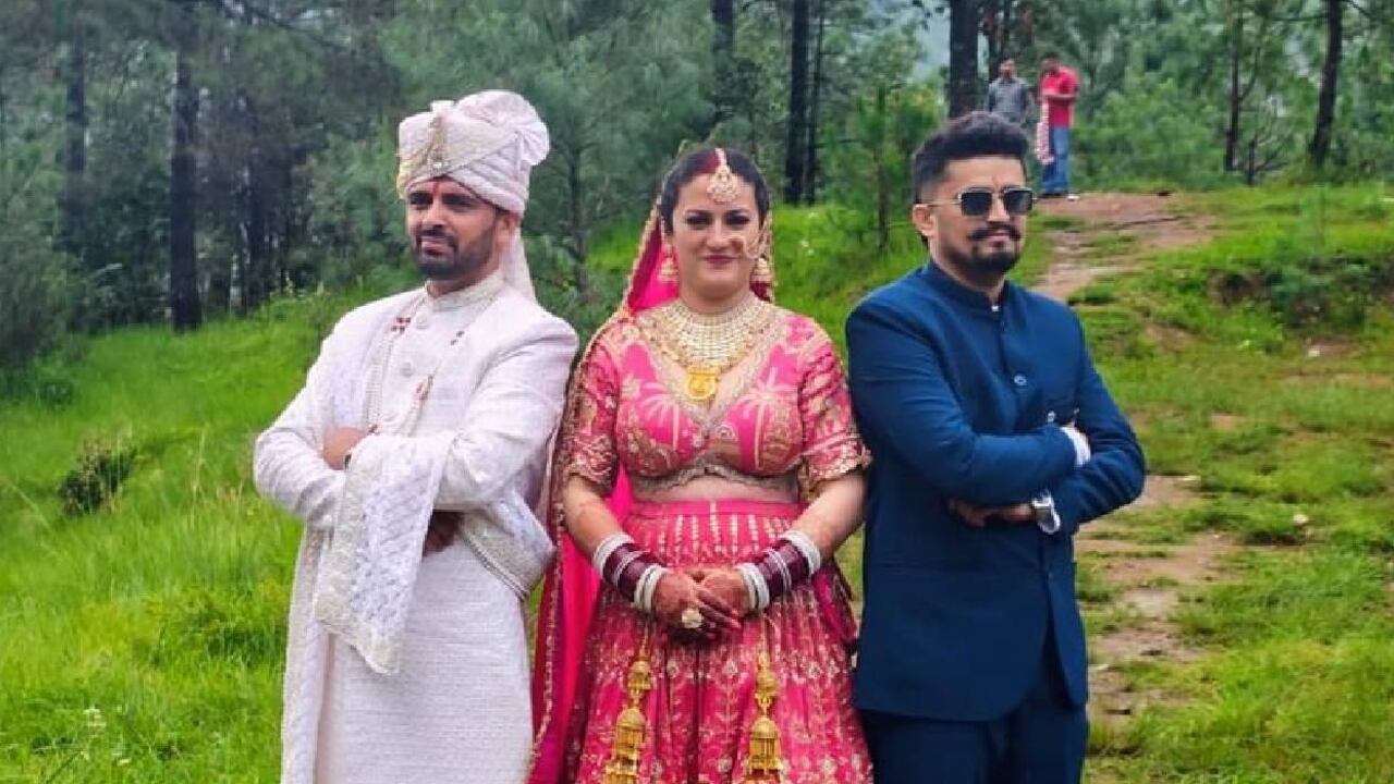 Pradeep Negi y Kapil Negi, de la aldea Shillai en Sirmaur, se casaron con Sunita Chauhan