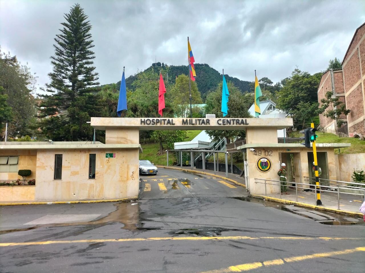 Hospital Militar donde se encuentran internados los hermanitos Mucutuy.