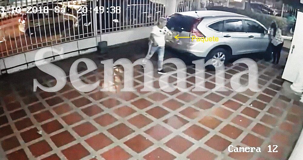 Según la descripción que hizo Aida Merlano, fue en el garaje de su sede política donde le entregaron un paquete con el dinero en efectivo.