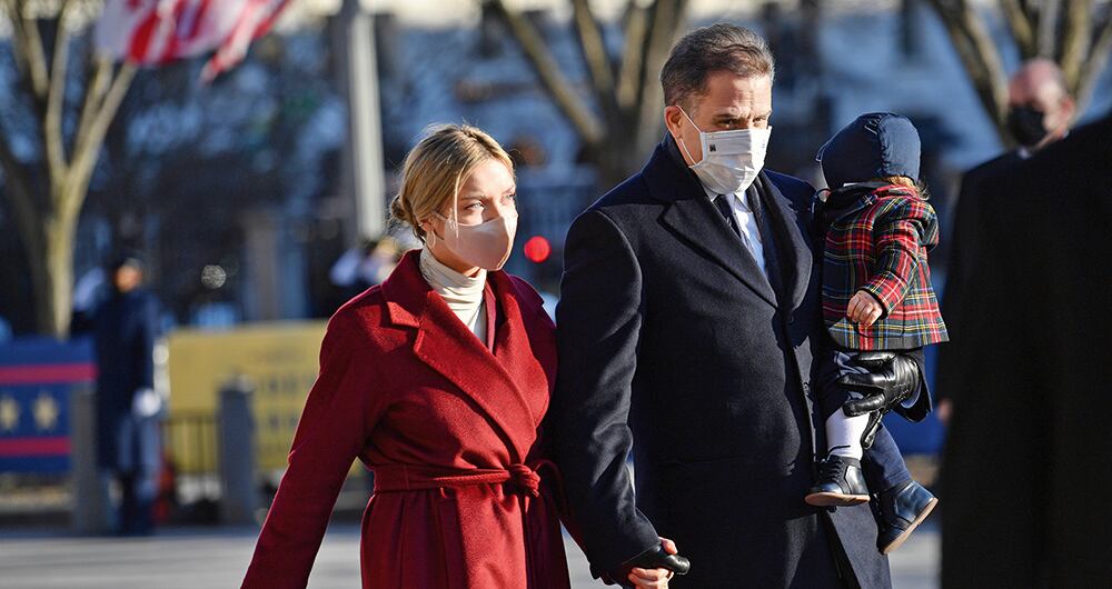 Sintió amor a primera vista por su actual esposa, Melissa, madre del bebé, Beau, con quien se casó a los seis días de conocerla. Ella lo rescató del crack. 