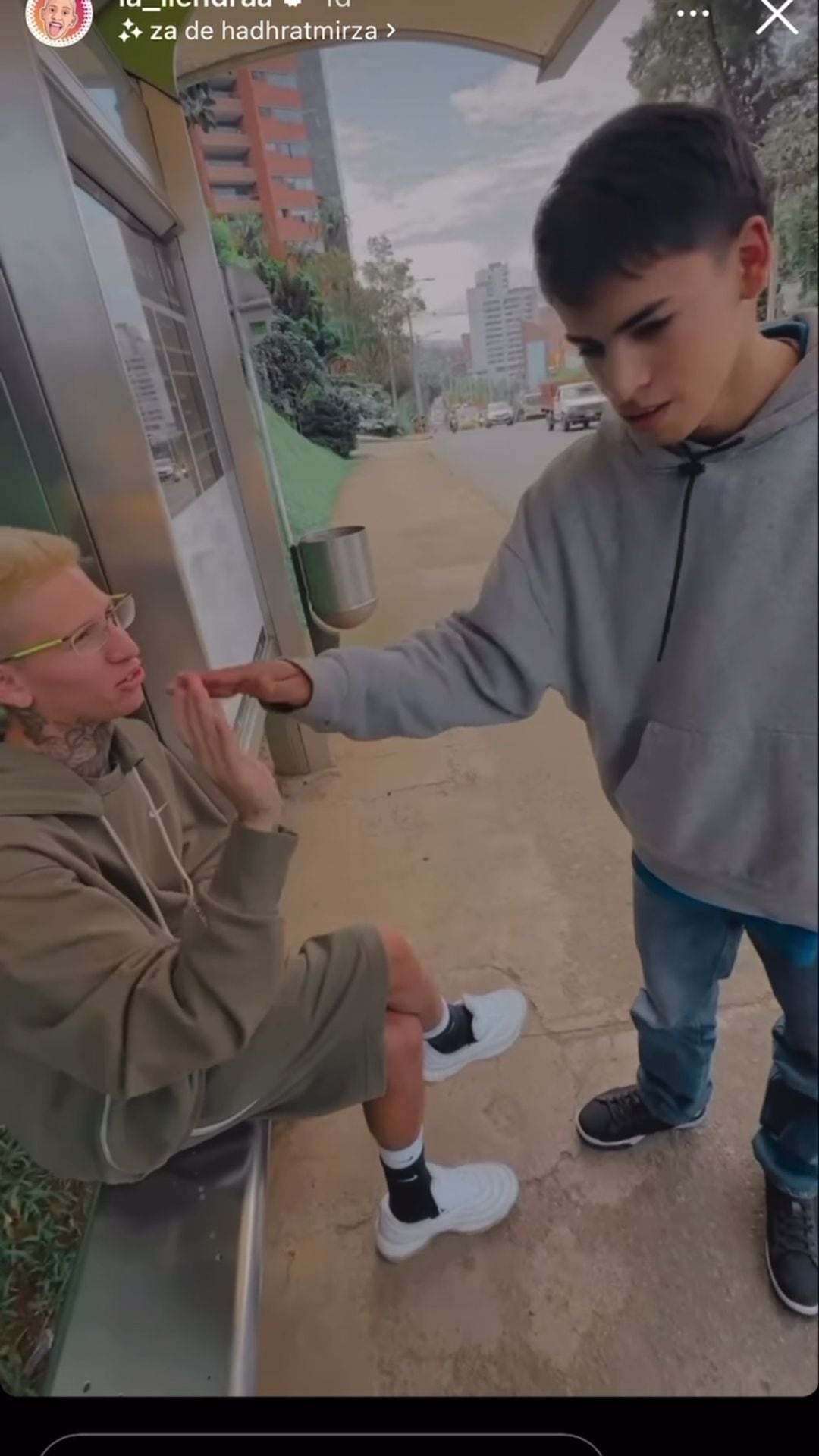 El influencer decidió salir a la ciudad a generar polémica. Foto: Instagram @la_liendraa.