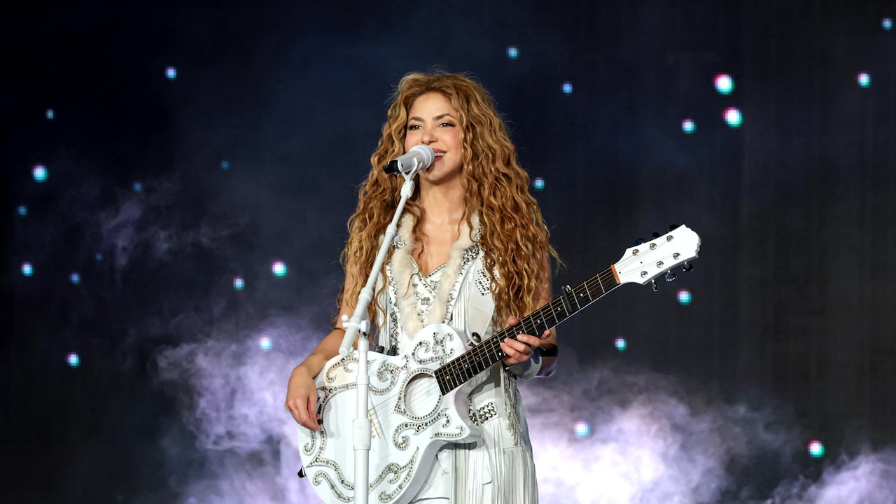 Shakira volverá a Bogotá con su gira 'Las Mujeres Ya No Lloran'.