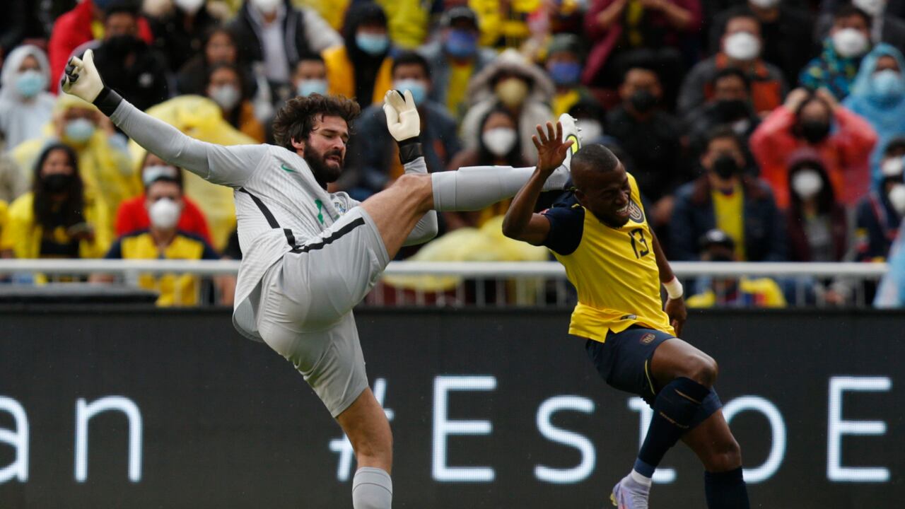 Los ecuatorianos rescataron un punto sobre los minutos finales y ponen un ojo en el Mundial de Catar.