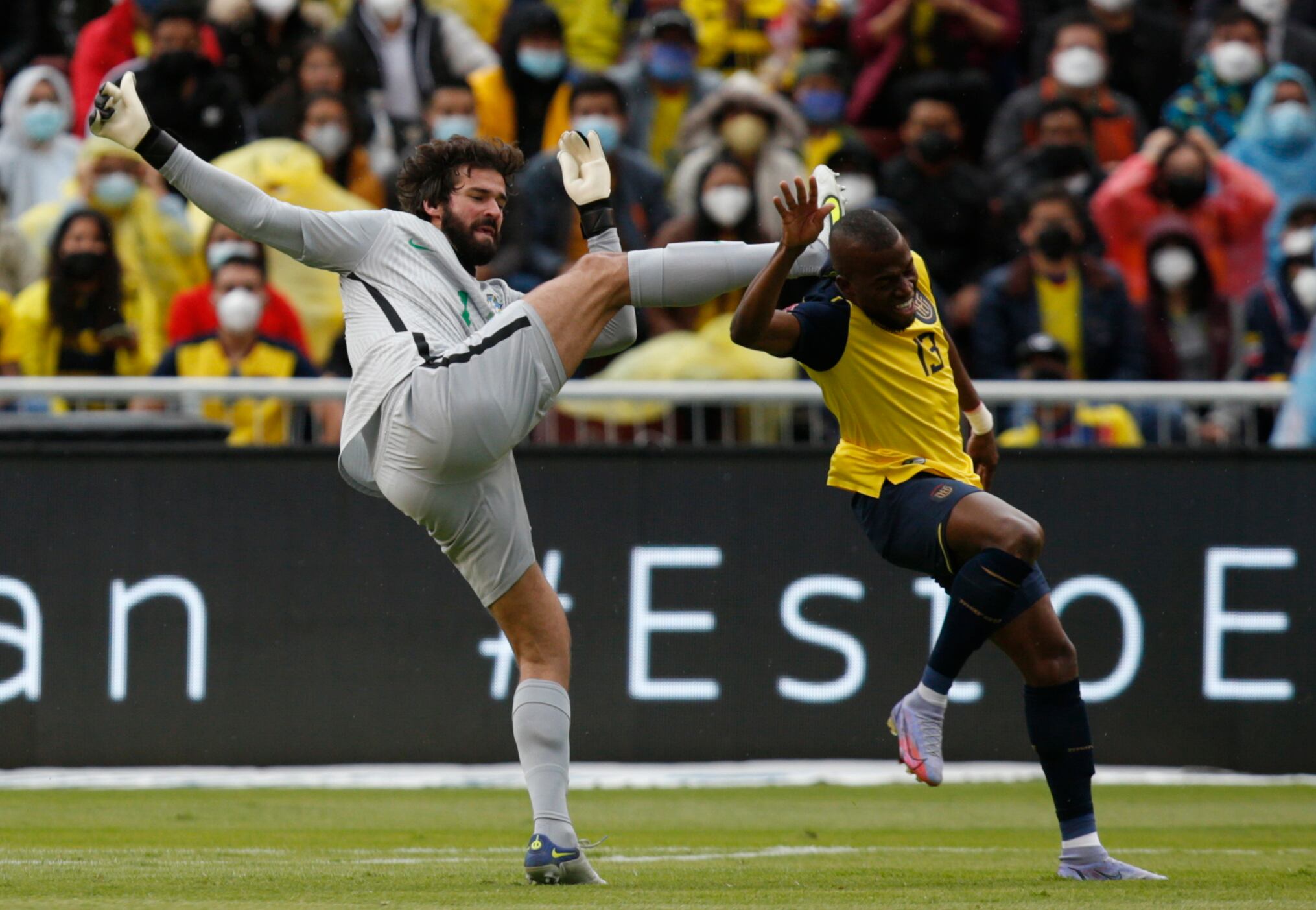 Los ecuatorianos rescataron un punto sobre los minutos finales y ponen un ojo en el Mundial de Catar.