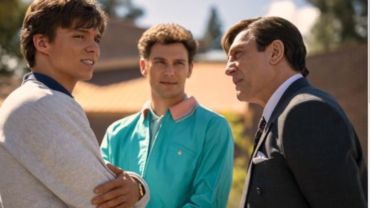 Serie Monstruos: el elenco está liderado por Javier Bardem (derecha), en la piel de José Menéndez, un cubano que llegó a EE. UU. en los 60, persiguiendo el sueño americano, y que a la postre se convierte en un millonario de la industria discográfica.