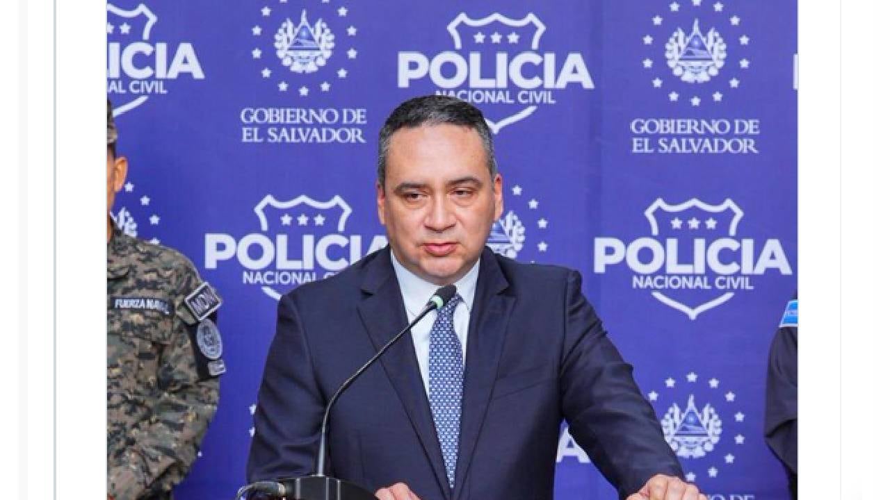 El fiscal general de El Salvador, Rodolfo Delgado, dijo que presentarían "los requerimientos fiscales dentro de los plazos permitidos".