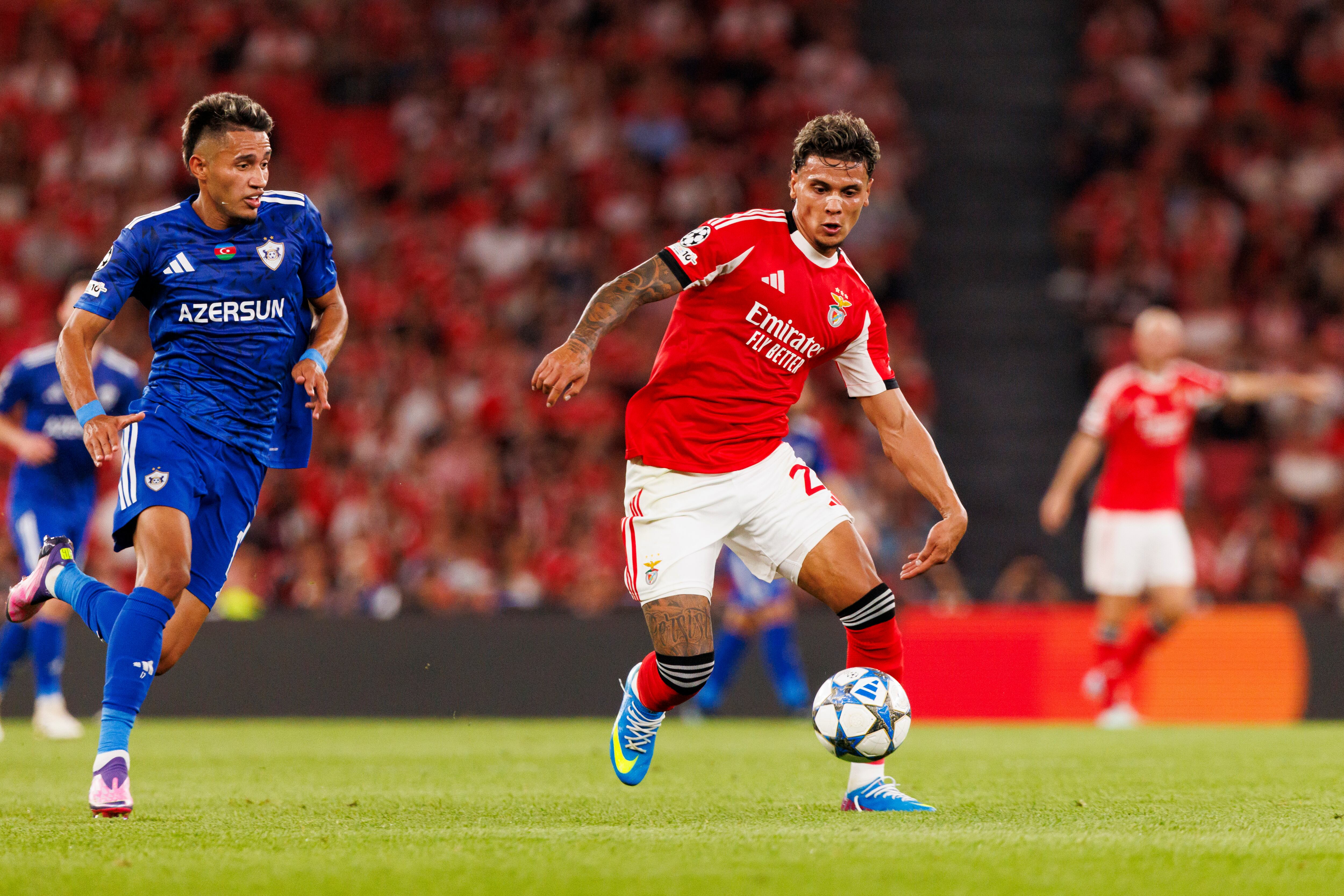 Camilo Durán y Richard Ríos, duelo colombiano en Champions League