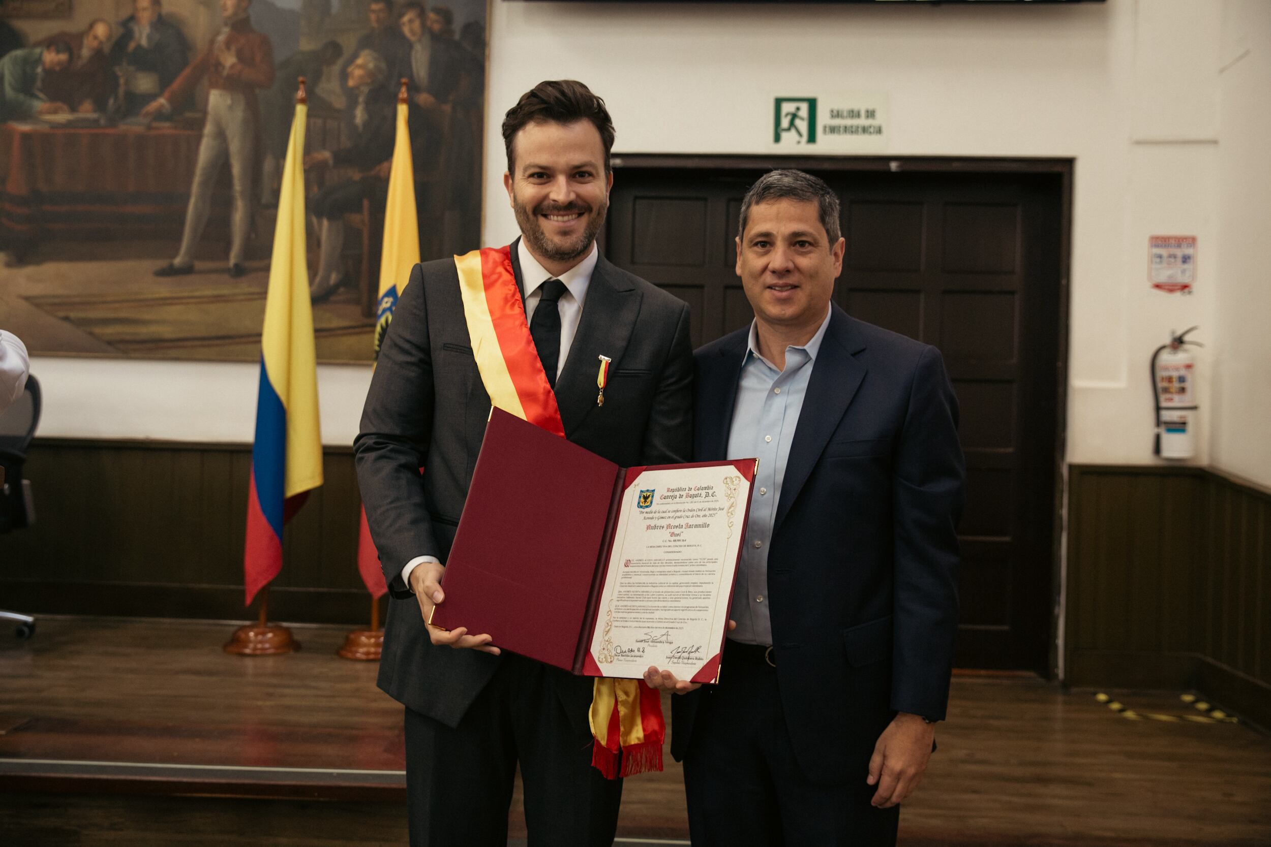 GUSI

ES CONDECORADO POR EL CONCEJO DE BOGOTÁ CON LA “ORDEN CIVIL AL MÉRITO JOSÉ ACEVEDO Y GÓMEZ” EN EL GRADO CRUZ DE ORO