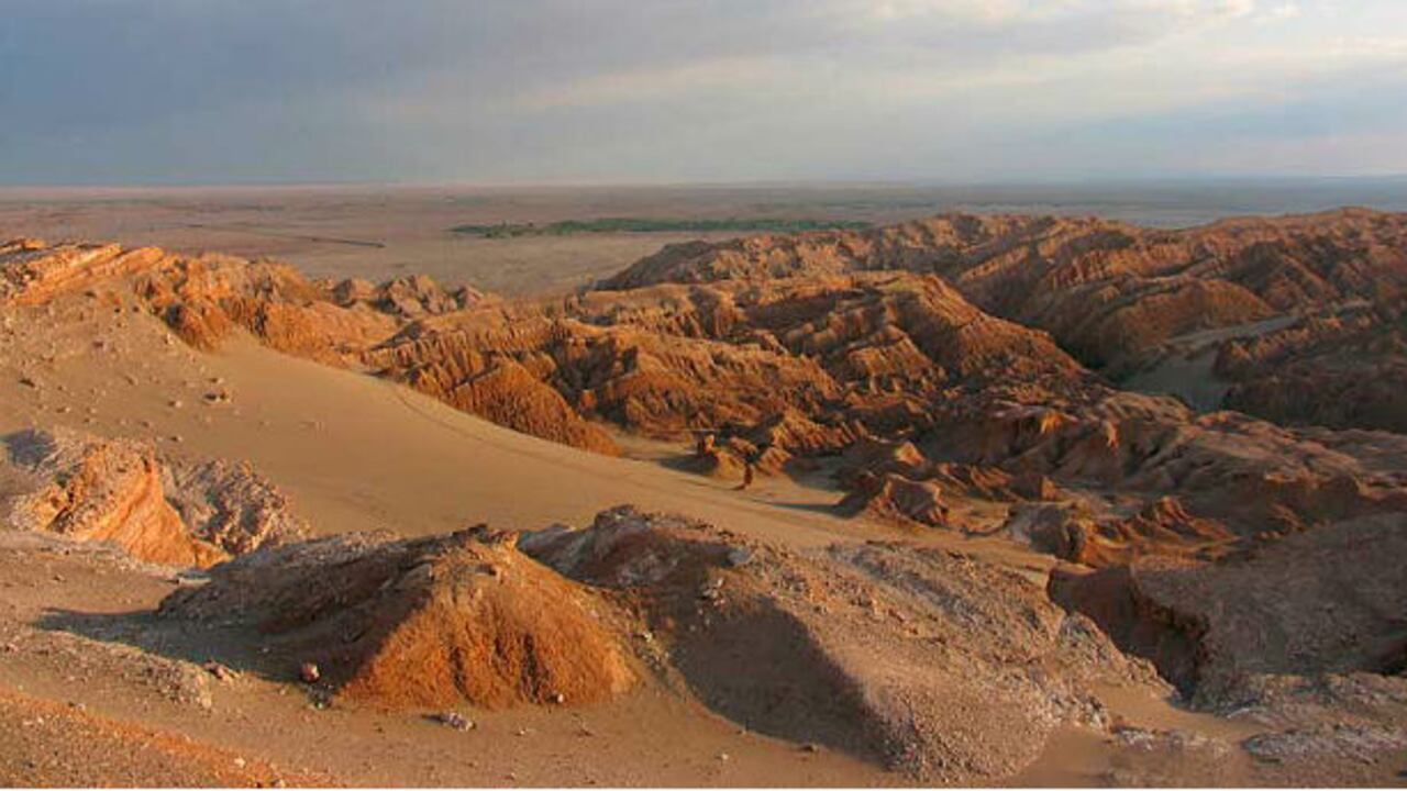 El Salvador es el proyecto de energía solar más grande del mundo y estará en el desierto de Atacama en Chile.