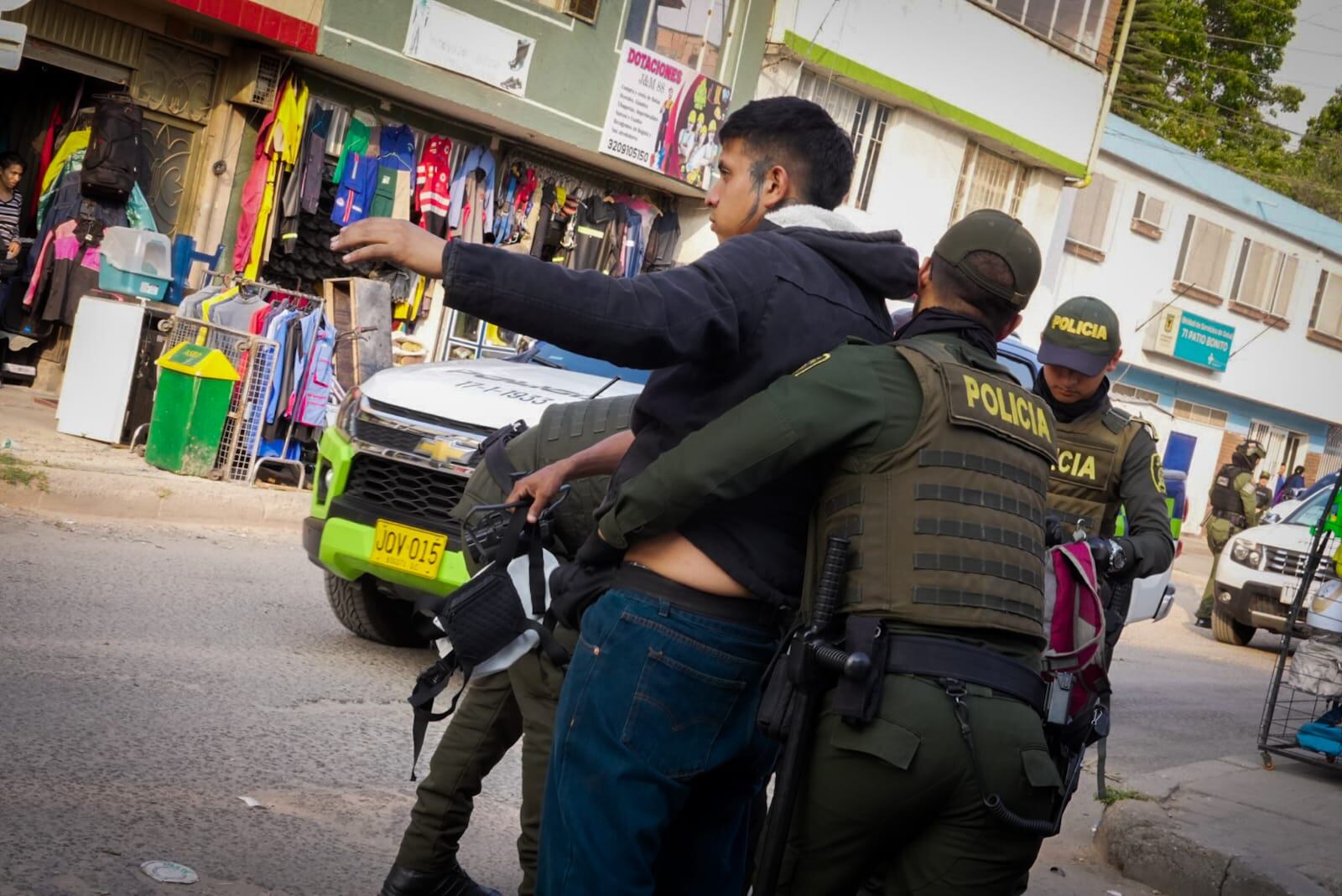 Operativos en Kennedy