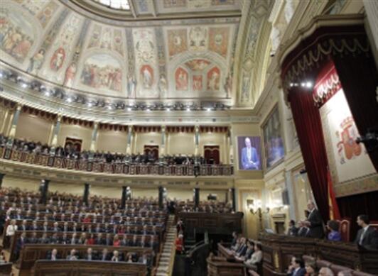 El ministro de Economía de España reconoció que habrá recesión en el tercer trimestre y un débil inicio de 2012.