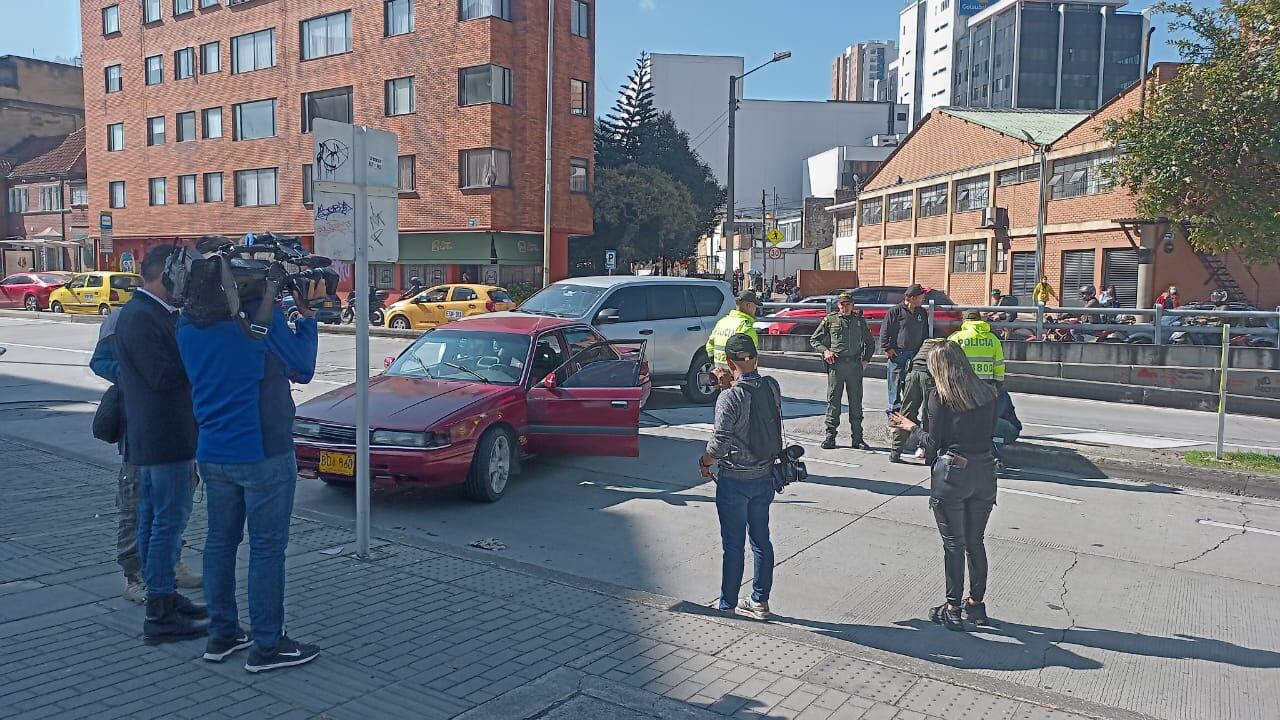 Tiroteo en inmediaciones al Concejo de Bogotá. Las autoridades ya hacen presencia en el lugar.