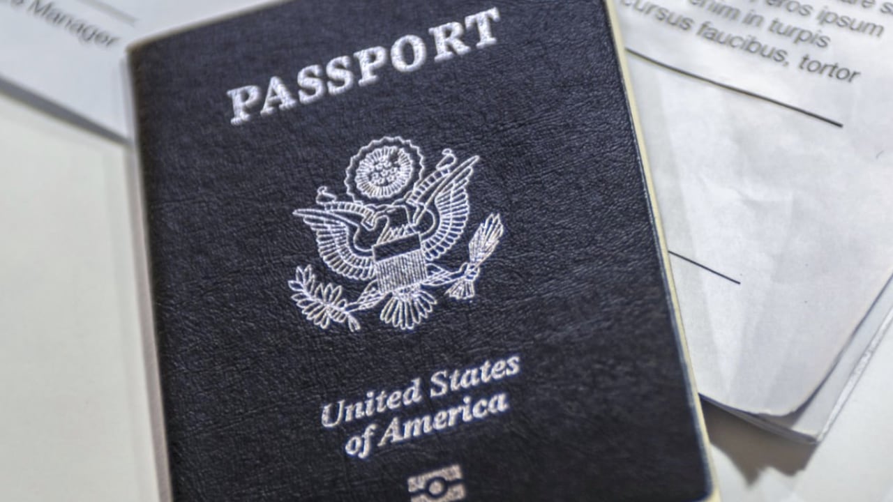 Conseguir el pasaporte estadounidense se ha vuelto en un trámite tormentoso para los ciudadanos de ese país