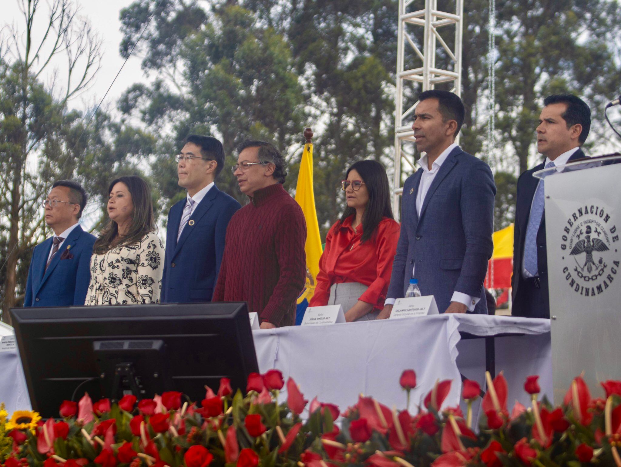 Gobernador de Cundinamarca Inicio de las obras de RegioTram de Occidente.
