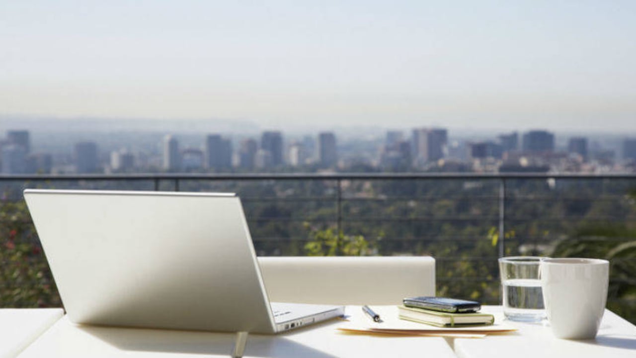 Según la OIT, al menos 20 millones de personas en Latinoamérica migraron al teletrabajo por la pandemia.