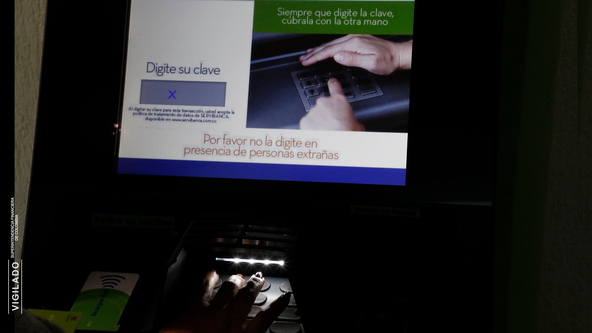 Protega su clave al digitarla.