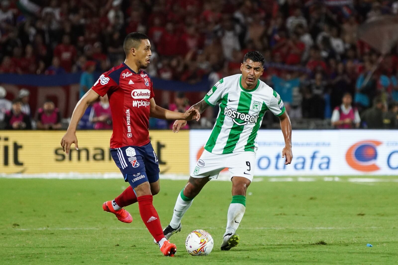 Imagen del partido entre Independiente Medellín y Atlético Nacional por la fecha 2 del cuadrangular semifinal del Grupo B.