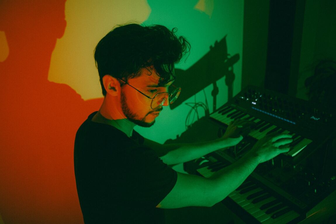 Samuel Lizarralde presenta en Böjo el alter ego solista