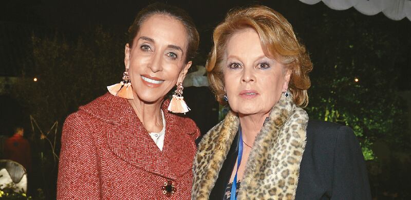 Pilar Castaño y Clemencia de Polidura.