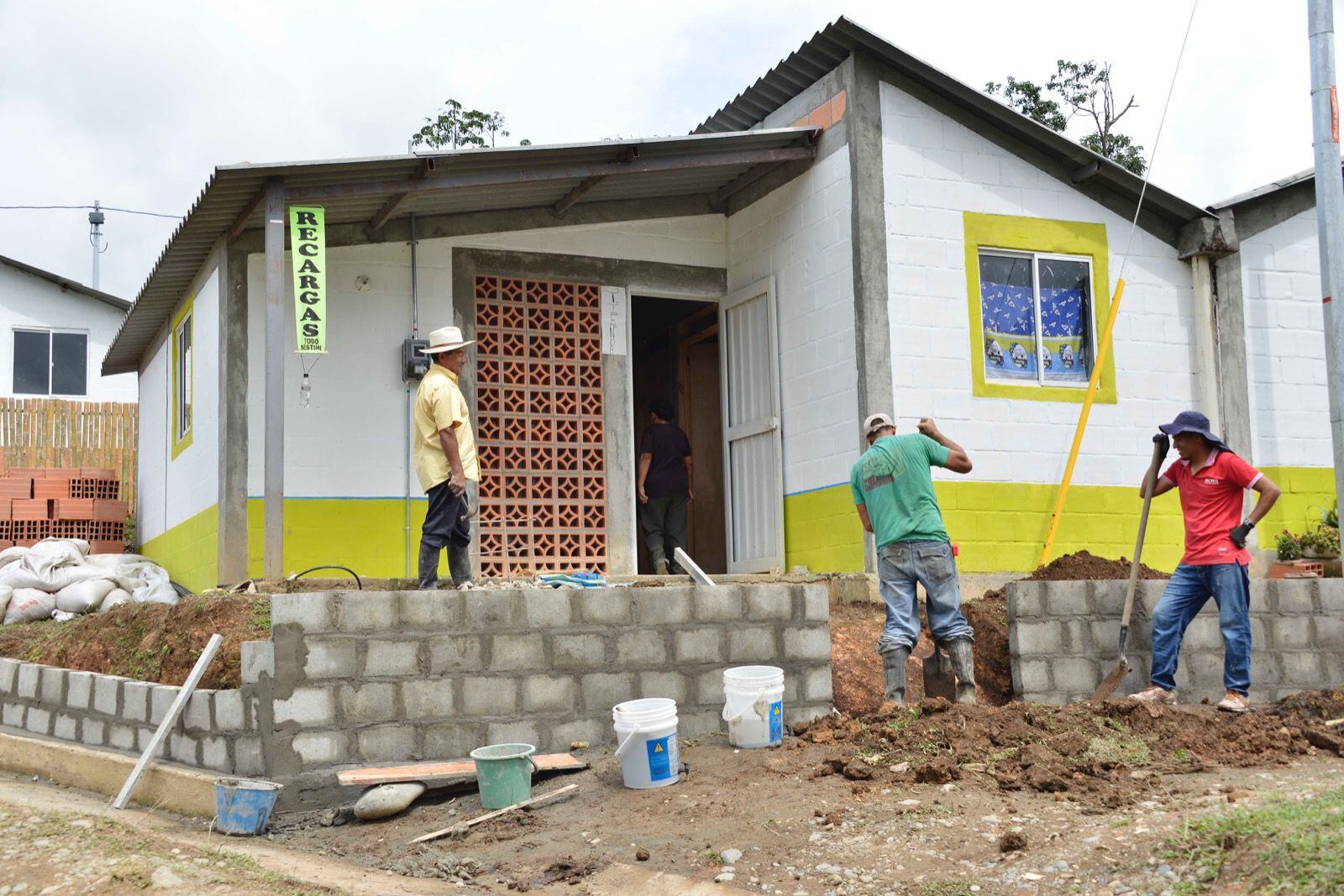 Un total de  $570 millones invirtió la CVC, para mitigar el riesgo que amenazaba a 25 viviendas en zona rural del municipio de Trujillo.