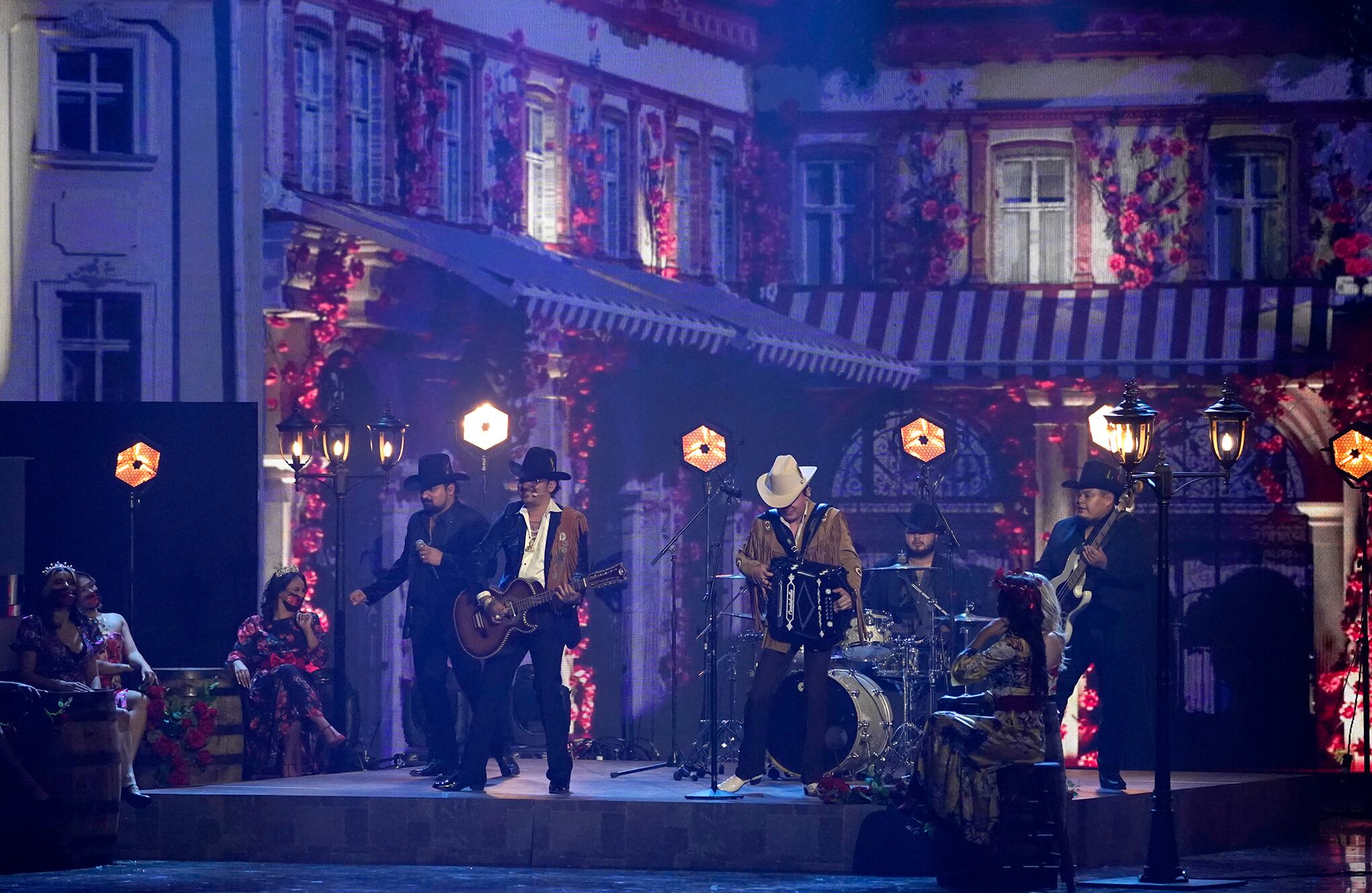 En imágenes: Las mejores presentaciones de Latin Grammy Awards.