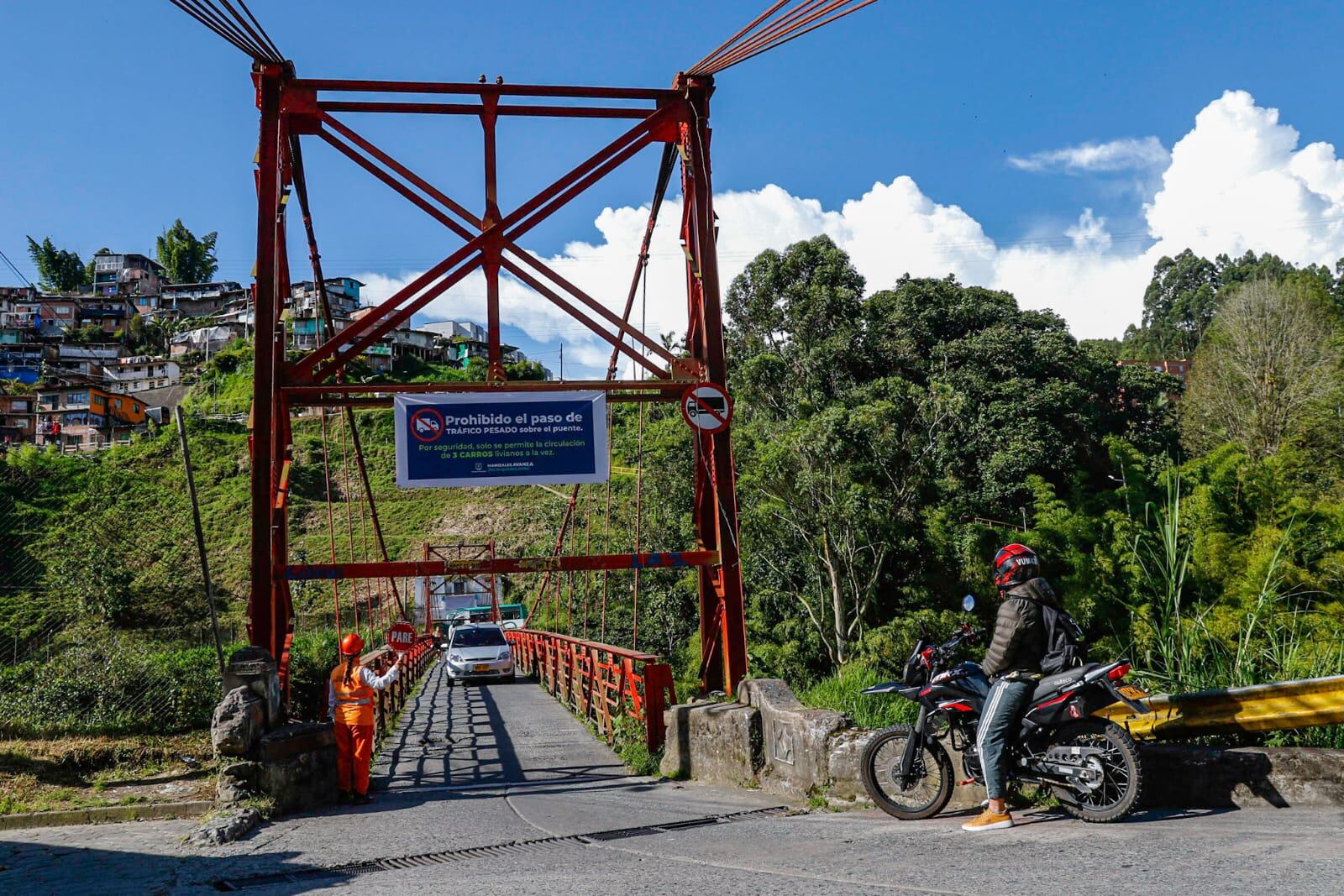 Obras en el puente Olivares de Manizales