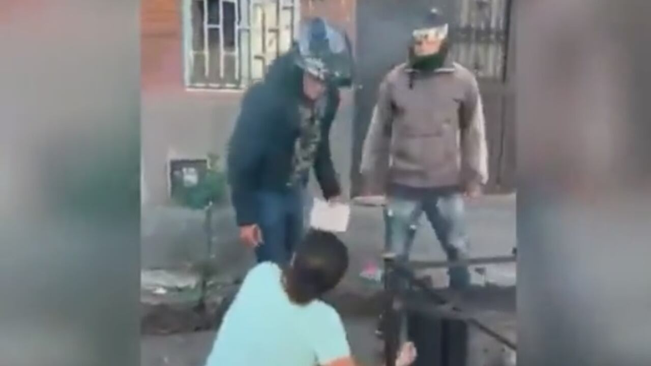 El video ha suscitado críticas y aplausos.