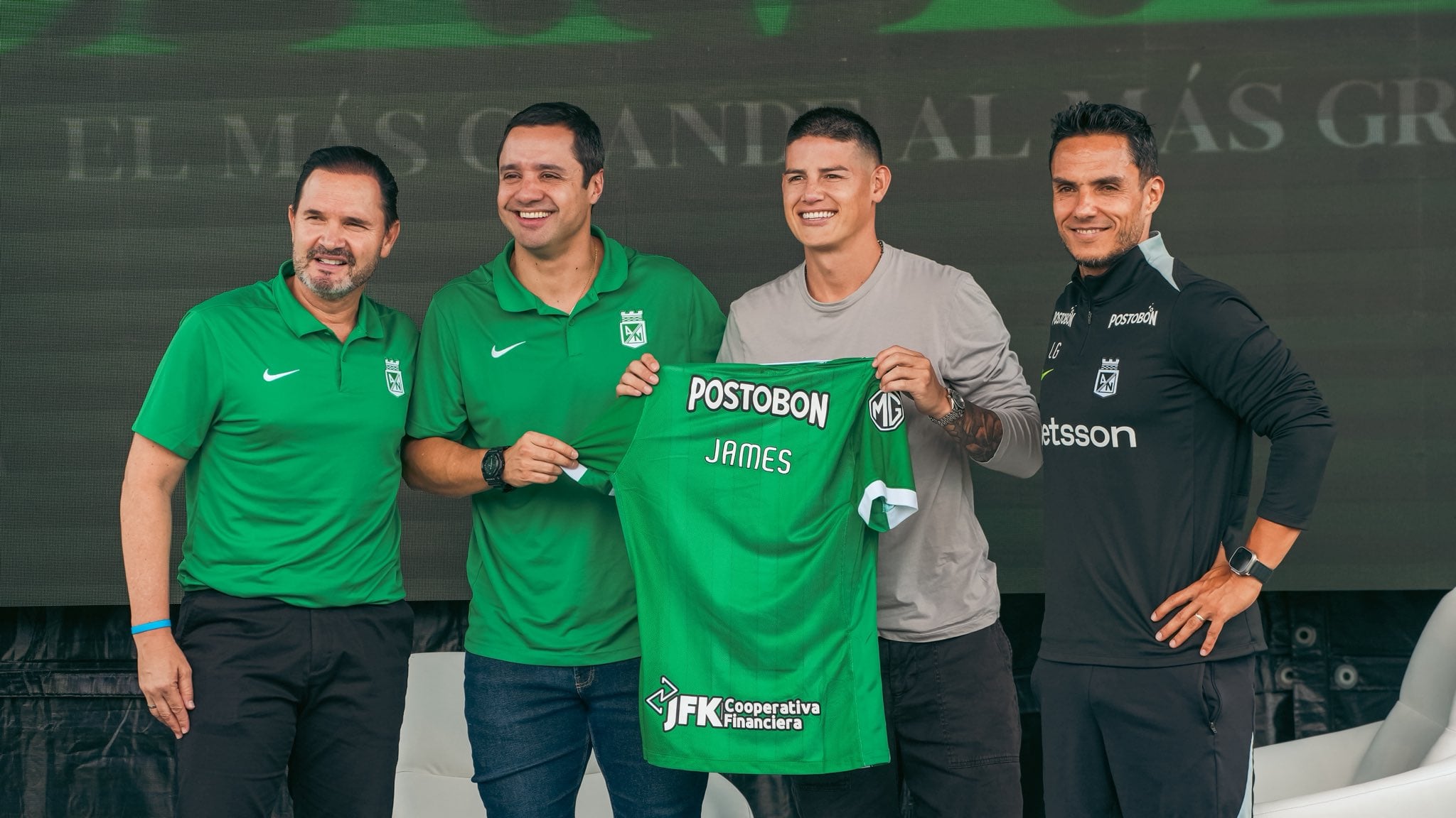 James fue presentado en Nacional